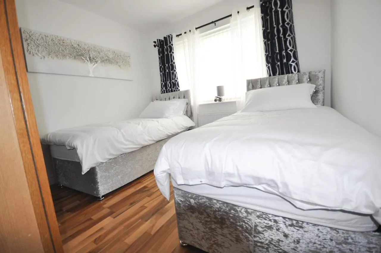 Modern 2 Bed Apartment Luton  United Kingdom